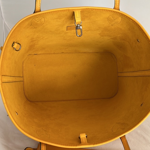 Louis Vuitton Epi Leather Neverfull MM - Picture 7 of 16